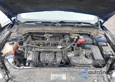 2015 Ford Fusion S z USA, uszkodzony, nr VIN 3FA6P0G70FR242519